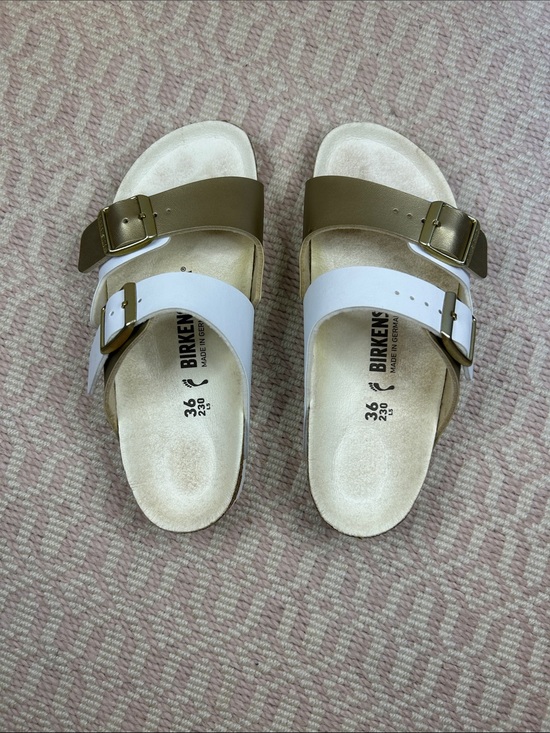 Birkenstock Shoes - Birkenstock Is Woman Two-Stripe Sandals in White and Gold